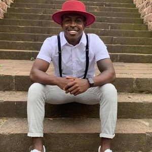 Meet your Posher, Tj